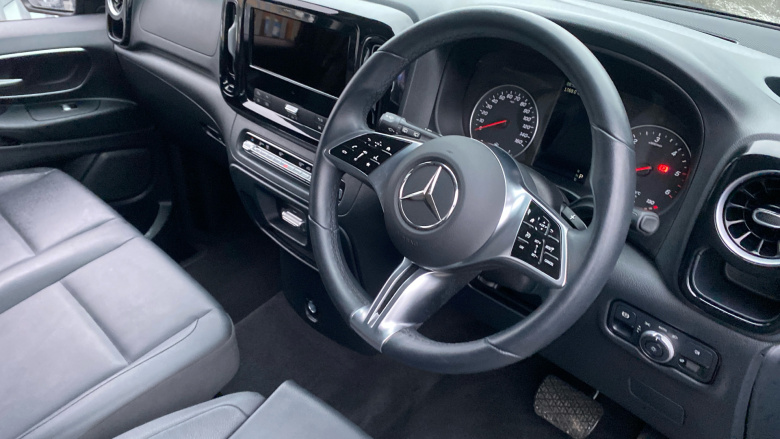 Mercedes-Benz Vito Tourer L3 Diesel Rwd 116 CDI Select 9-Seater 9G-Tronic